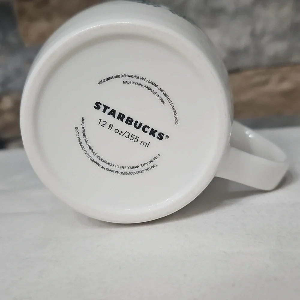 ​Starbucks 2013 Classic White Green Siren Logo 12oz Coffee Mug
